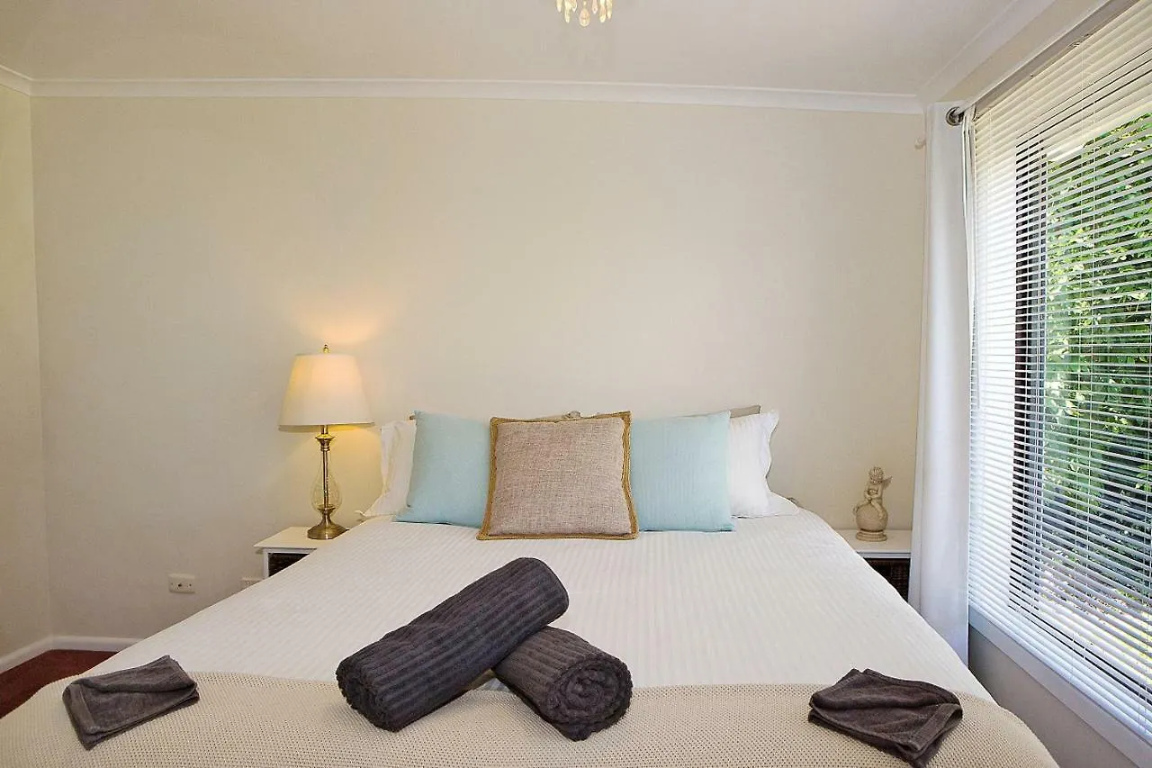 Blue And White Nile Villa Adelaide Holiday home